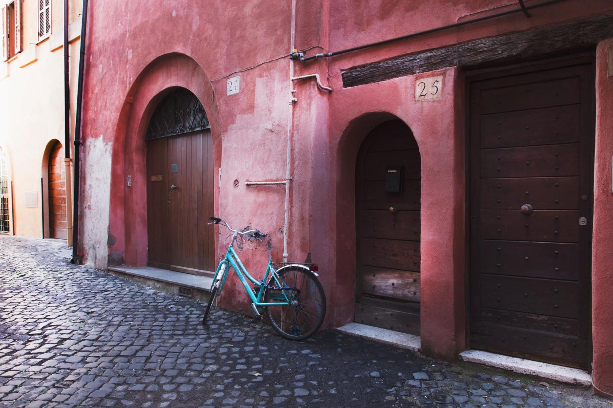 Apartment Trasteverehome - Secret Balcony In The Heart Of Trastevere *