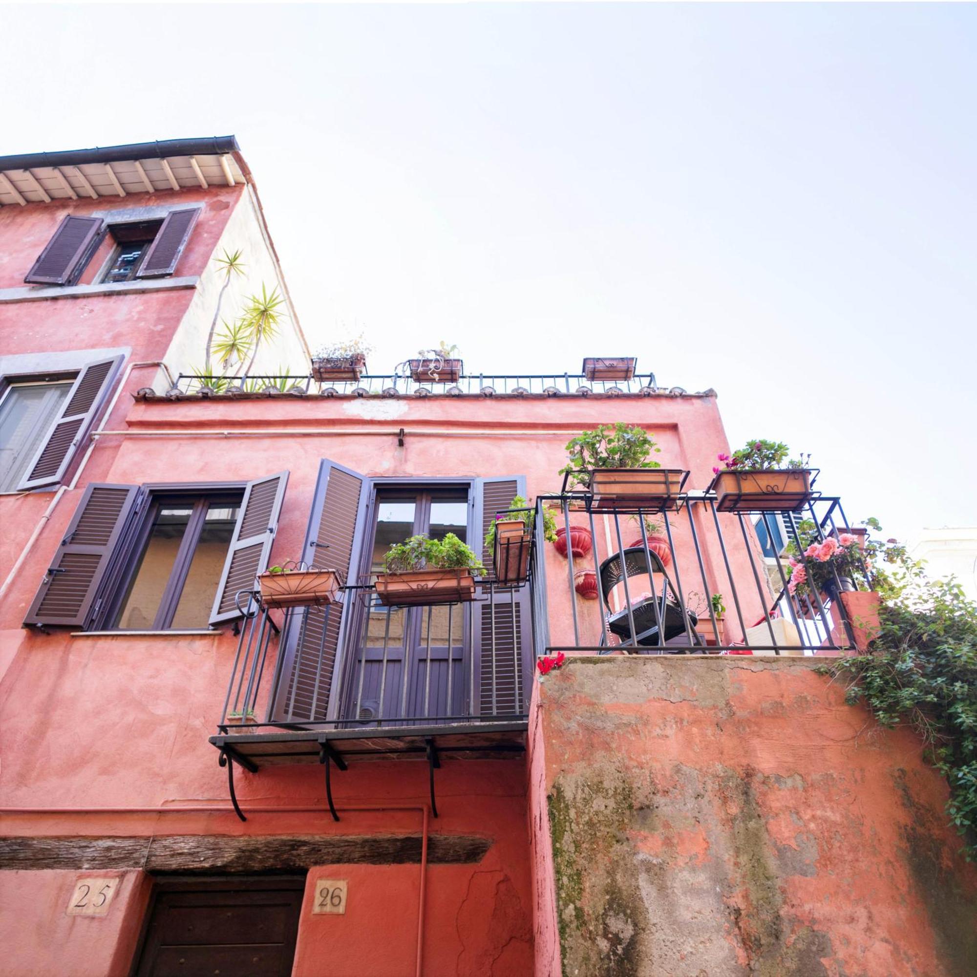 Apartment Trasteverehome - Secret Balcony In The Heart Of Trastevere *
