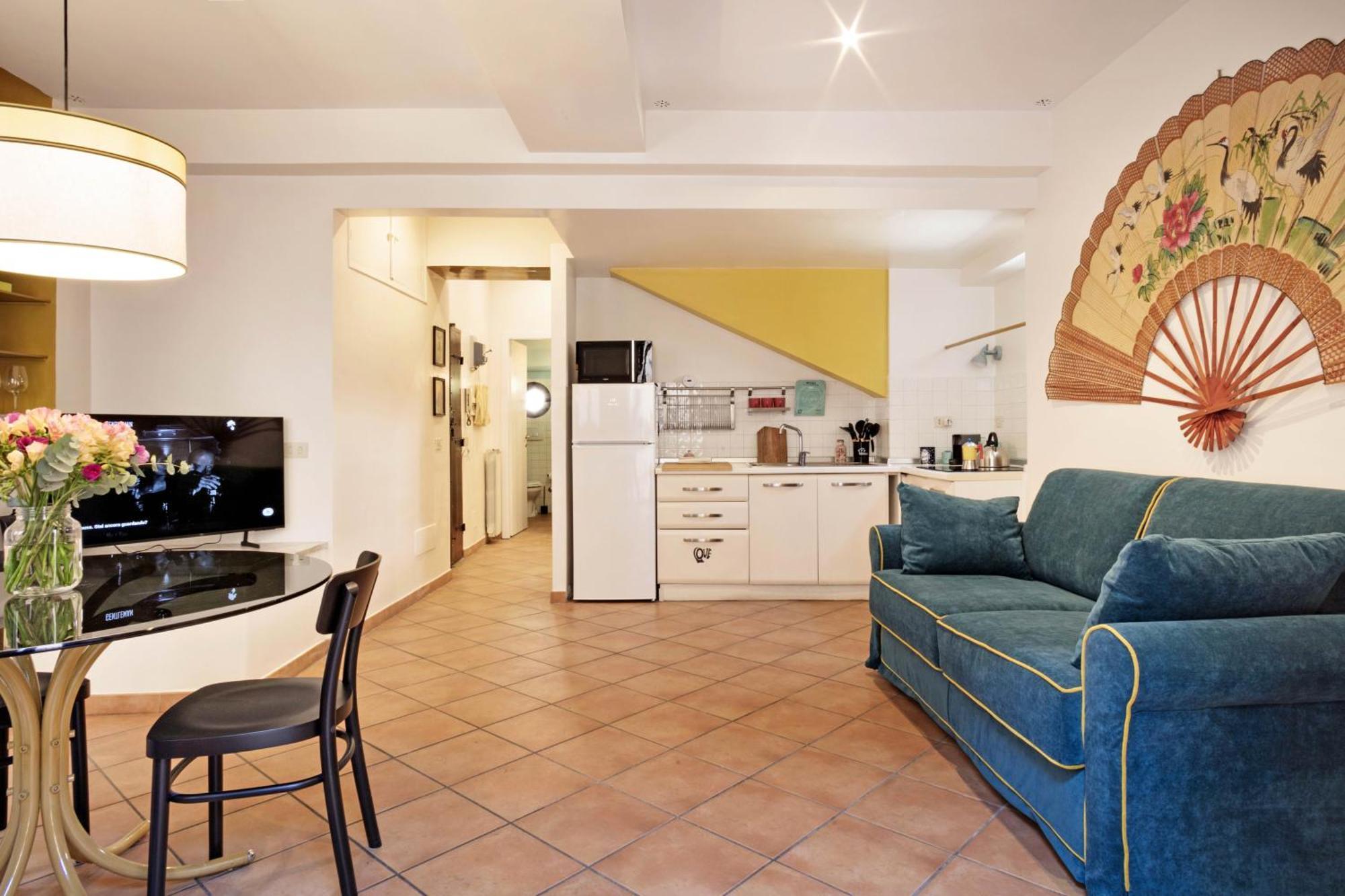 Apartment Trasteverehome - Secret Balcony In The Heart Of Trastevere